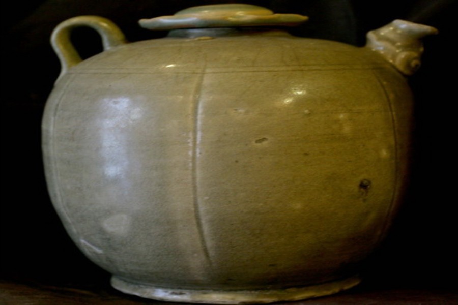 Celadon, wine container  15th century